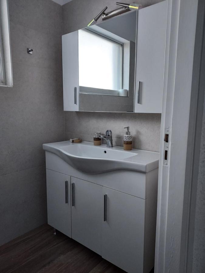 Aqua Apartment